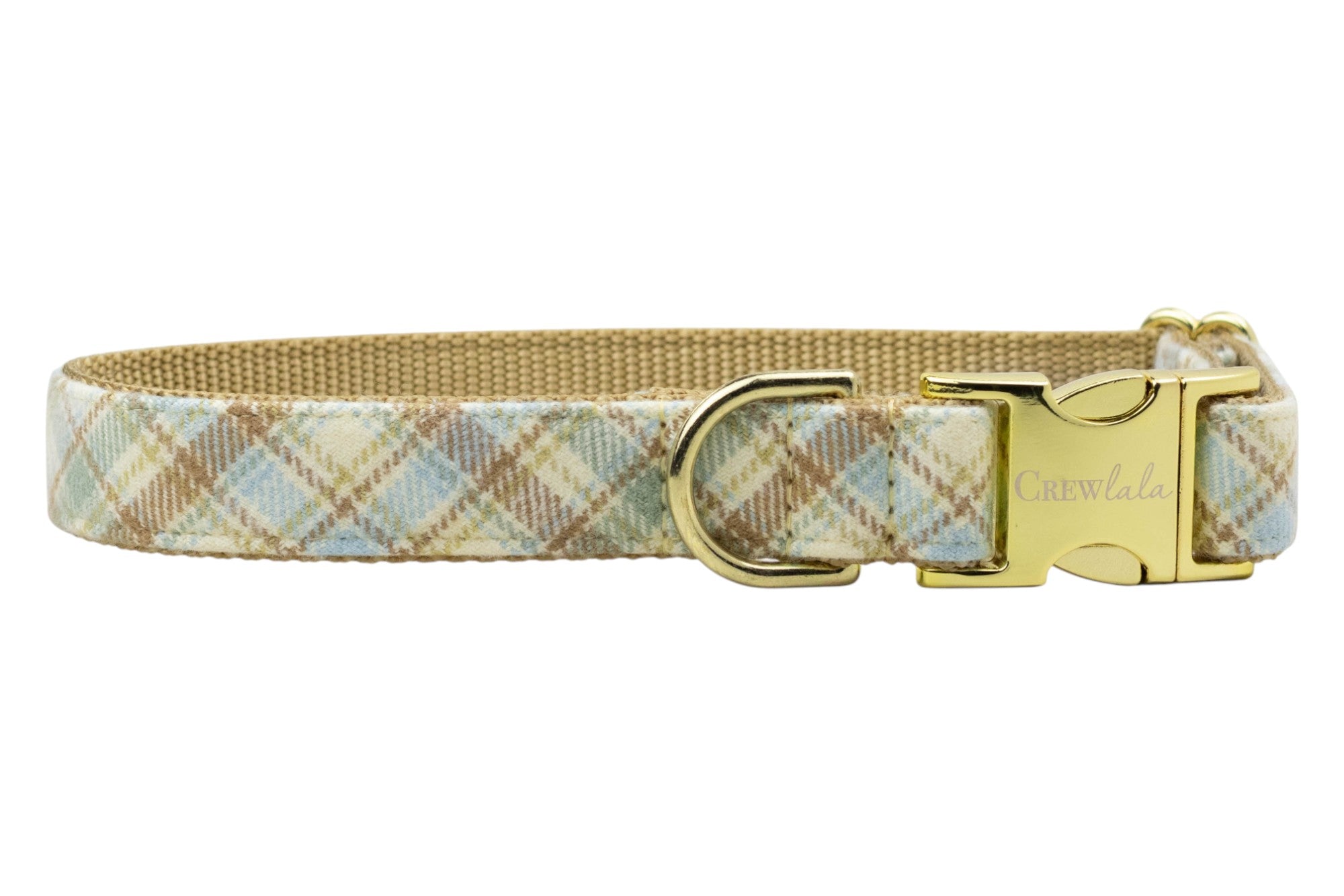 Cozy meets classy with this soft plaid dog collar in warm fall shades—finished with a luxe buckle for a polished look.